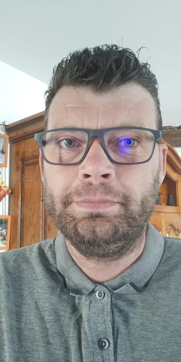Profil von Nassir